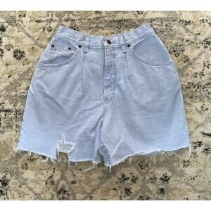 Vintage Lee 90’s Women’s Light-washed High-waisted Denim Jean Shorts 10 Petite